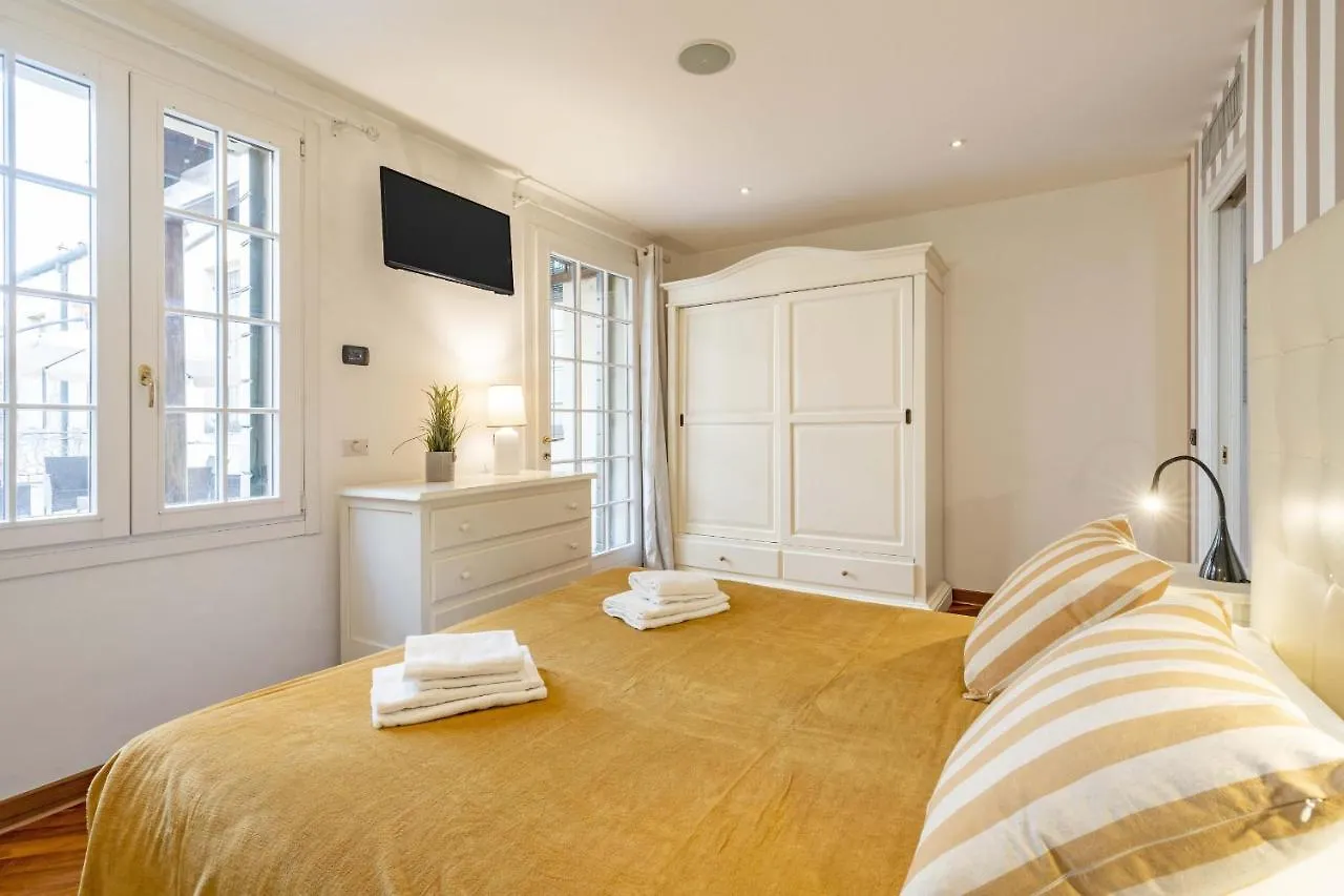 Tolentini Canal View & Terrace By Wonderful Italy Venice Apartment
