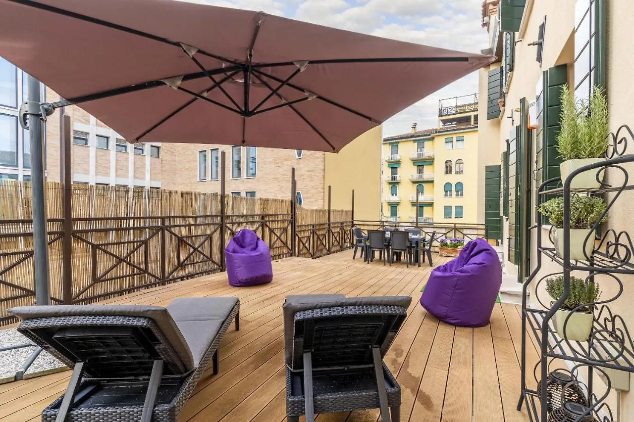 Apartment Tolentini Canal View & Terrace By Wonderful Italy Venice Italy