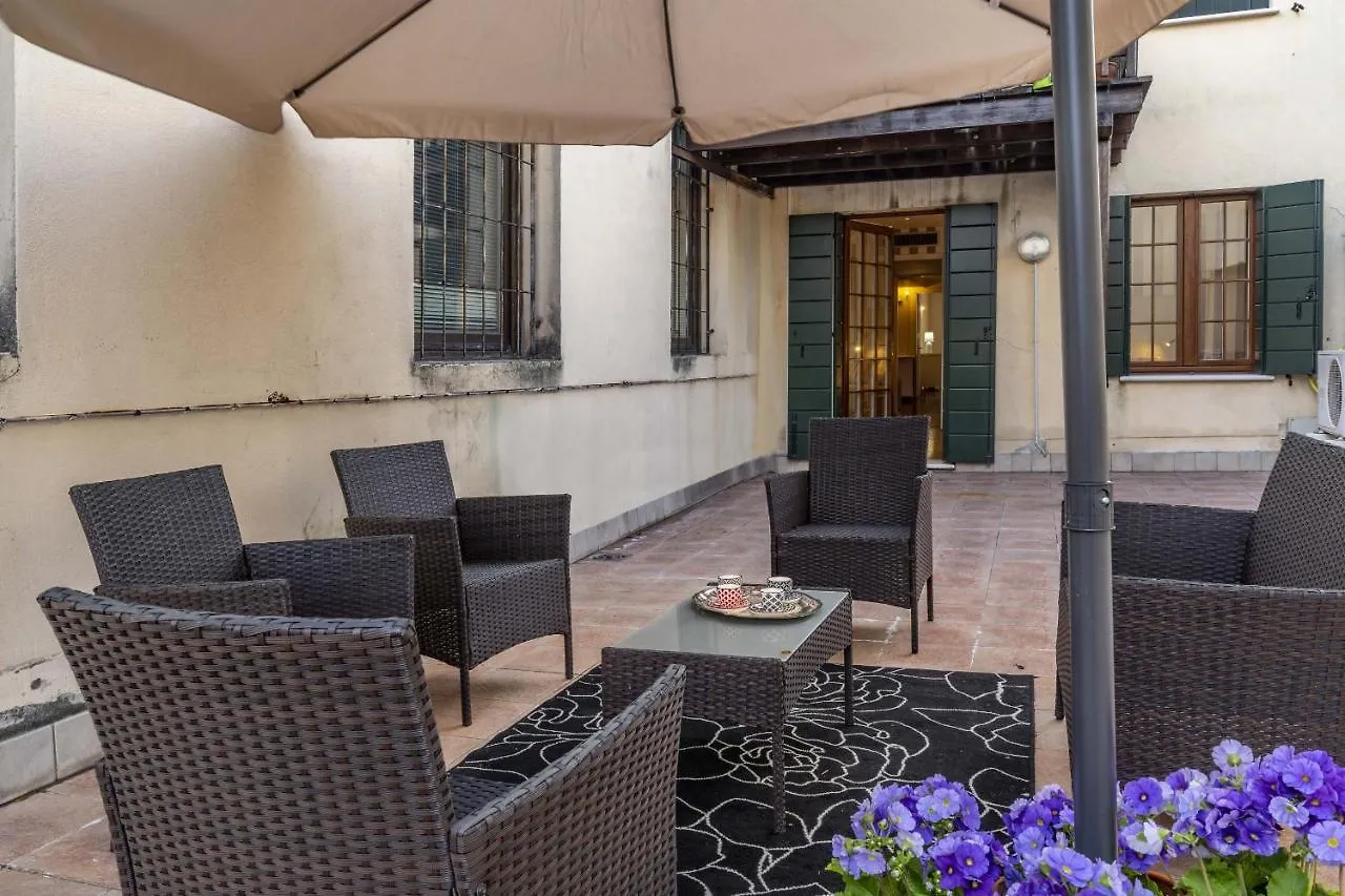 Lägenhet Tolentini Canal View & Terrace By Wonderful Italy Venedig
